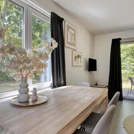 Sfeervolle Woning Met Sauna En Grote Tuin Vp098