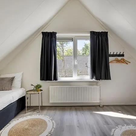 Feriehus Sfeervolle Woning Met Sauna En Grote Tuin Vp098
