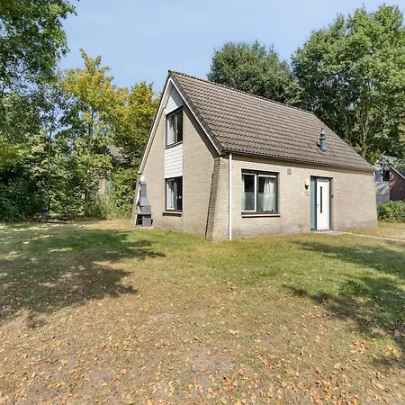 Sfeervolle Woning Met Sauna En Grote Tuin Vp098