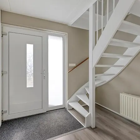 Sfeervolle Woning Met Sauna En Grote Tuin Vp098 Feriehus